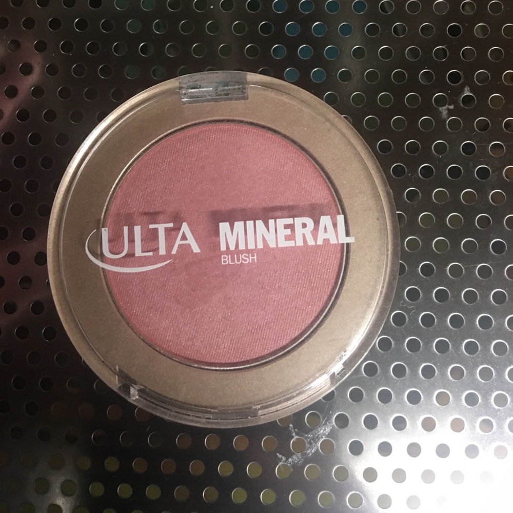 Ulta Mineral Blush in SweetPea